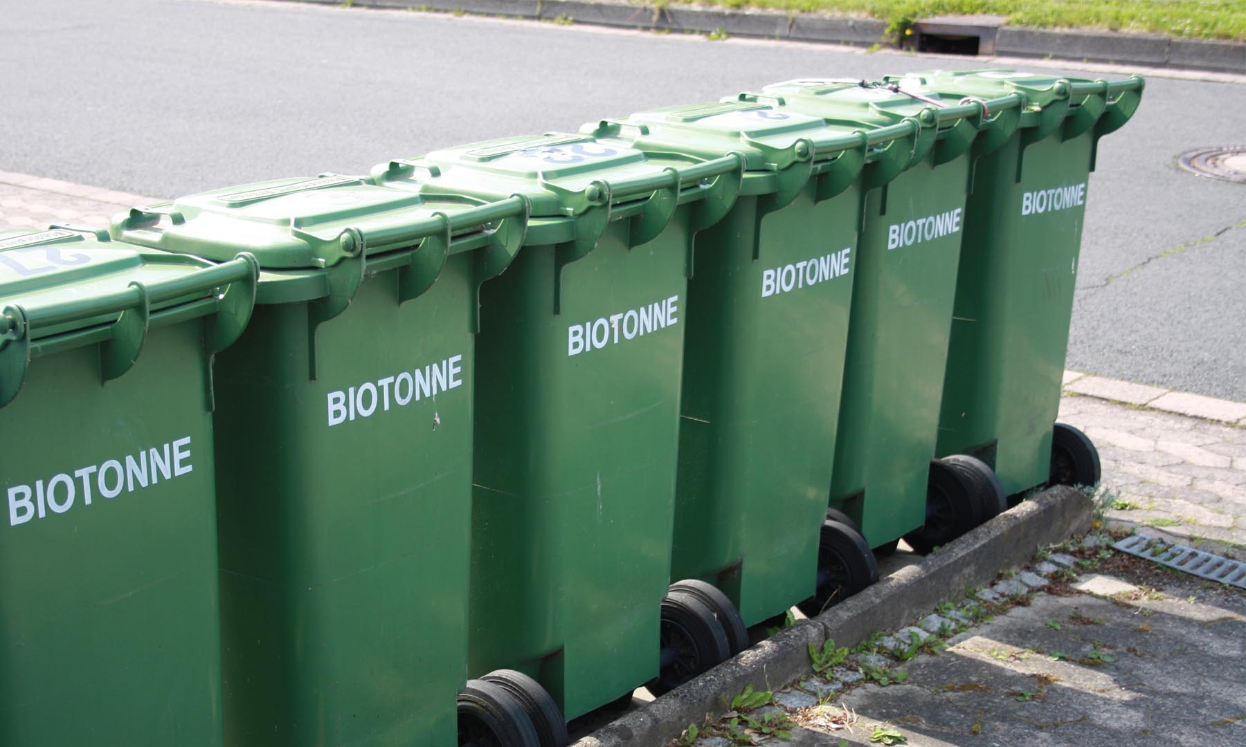 Kompost aus biogenem Abfall aus der Biotonne gibt es in Wien kostenlos