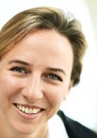 Eva-Maria Steininger, Portfolio Manager Non-Product Certification